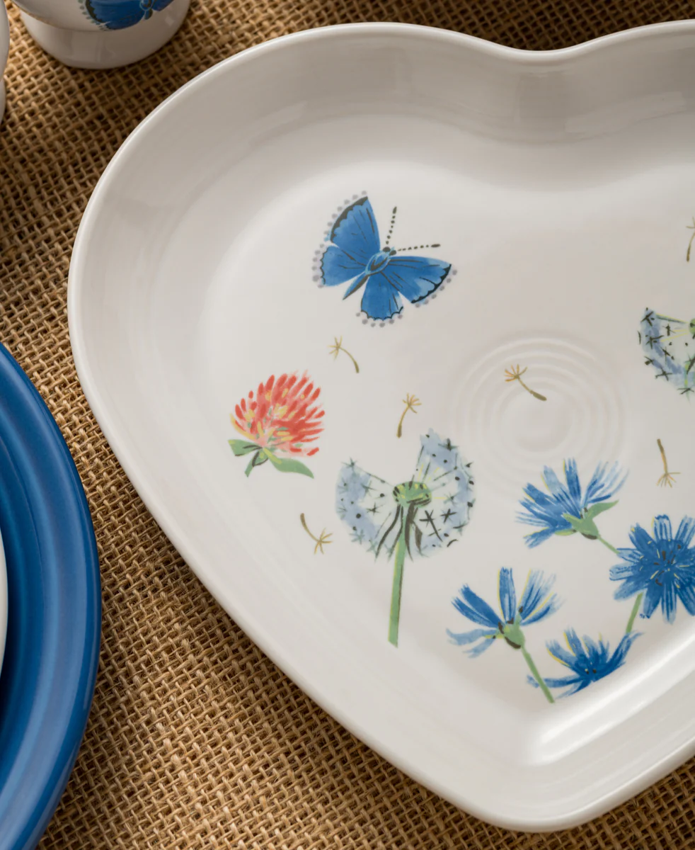 Retired Breezy Floral 9 Inch Heart Shaped Plate - Image 2