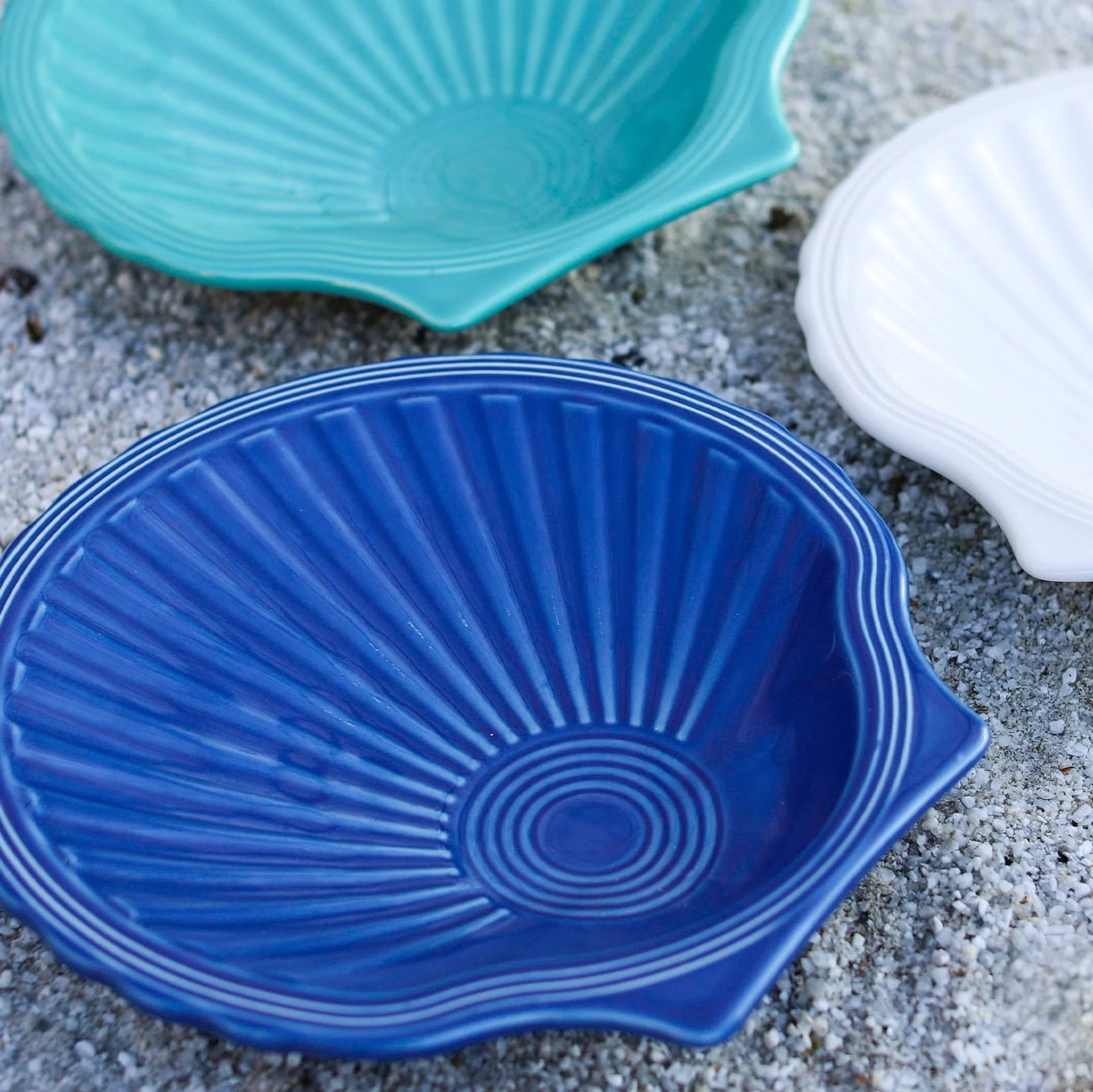 Retired Shell Shaped Plate 8 1/4 Inch - Image 5